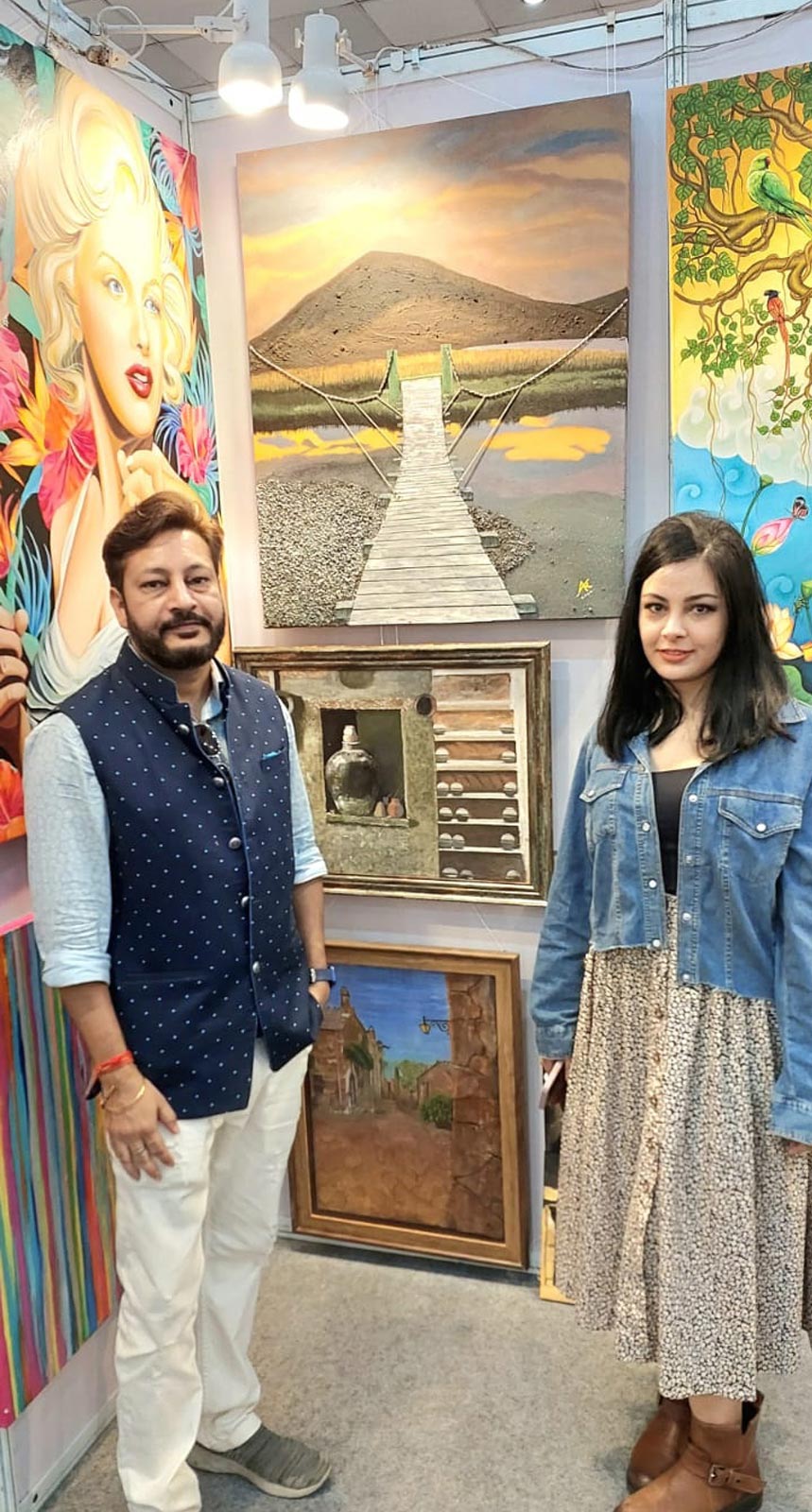 Learn Canvas Painting Gurugram, Canvas Art Classes Near Me, Painting Gallery Gurugram, Art Workshops in Gurugram, Canvas Painting Techniques, Creative Painting Classes, Art Gallery in Gurugram, Explore Art and Colors, Learn Art in Gurugram, Gurugram Art Studio